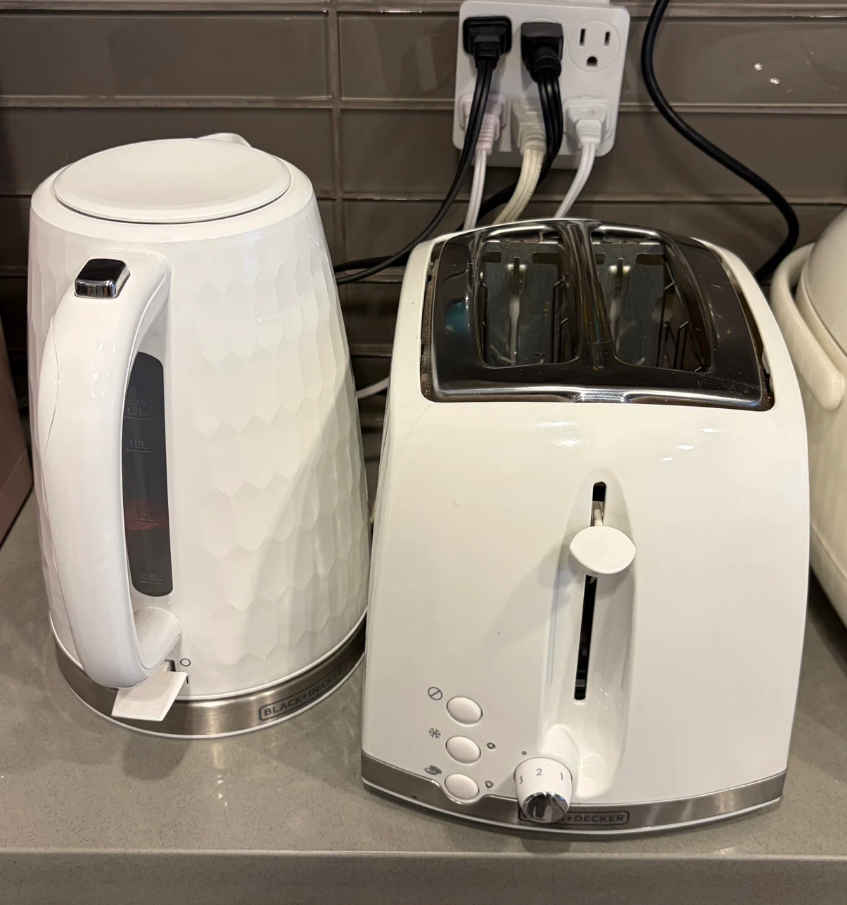 Black+decker kettle and toaster