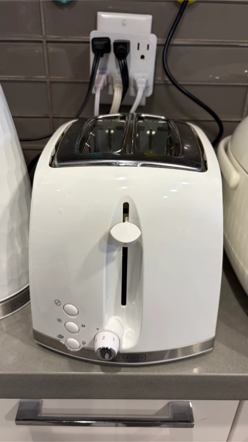 Black+decker kettle and toaster - photo 3
