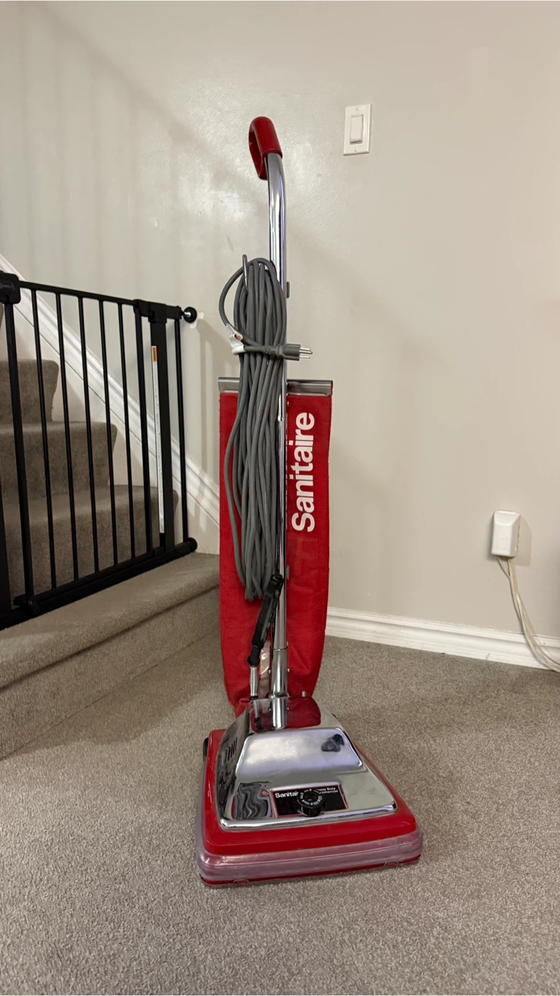 Sanitaire Commercial Tradition Upright Vacuum
