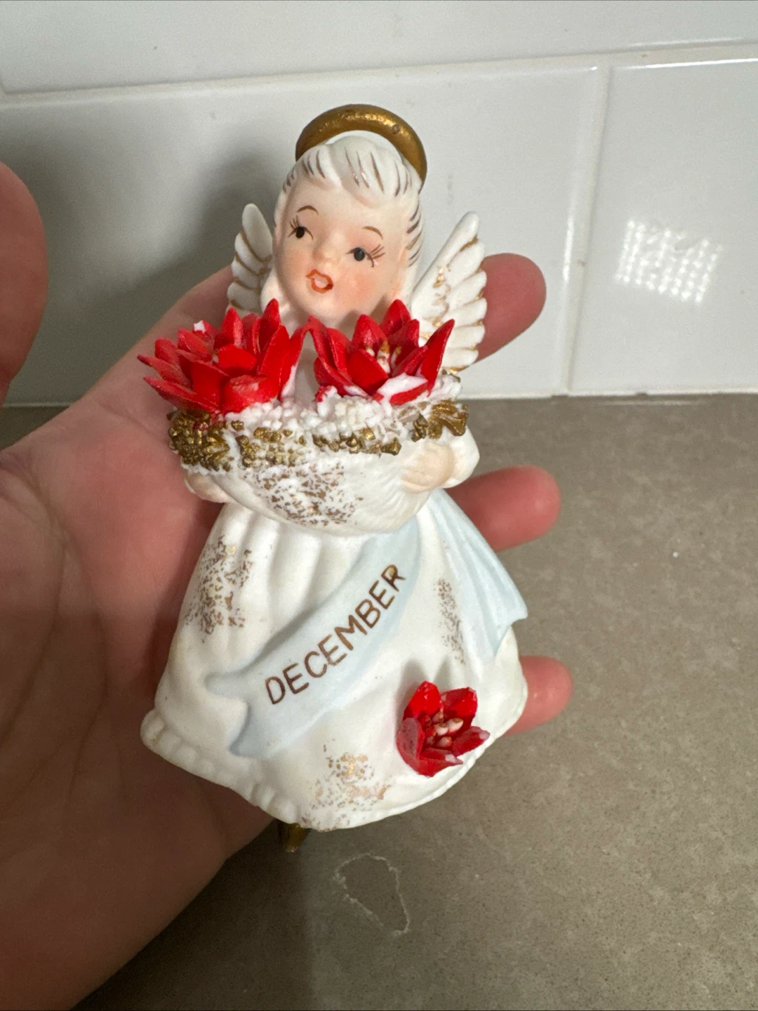 Vintage December Angel Figurine - photo 4