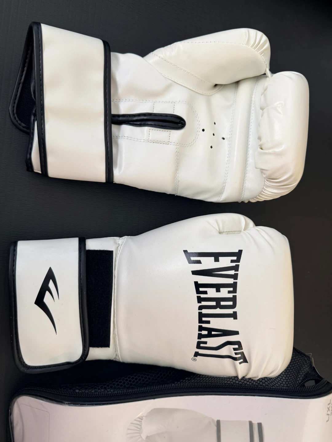 BRAND NEW Everlast Core 2 Boxing Gloves – White/Black – L/XL