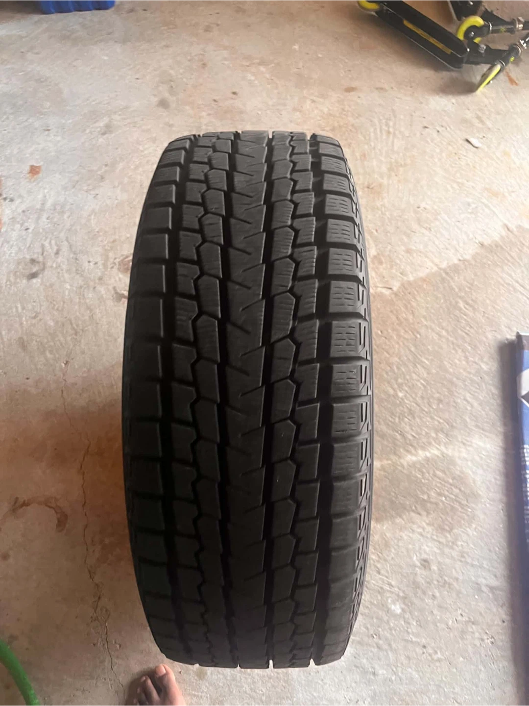 Yokohama Studless Winter Tire 245/60R18 - photo 2