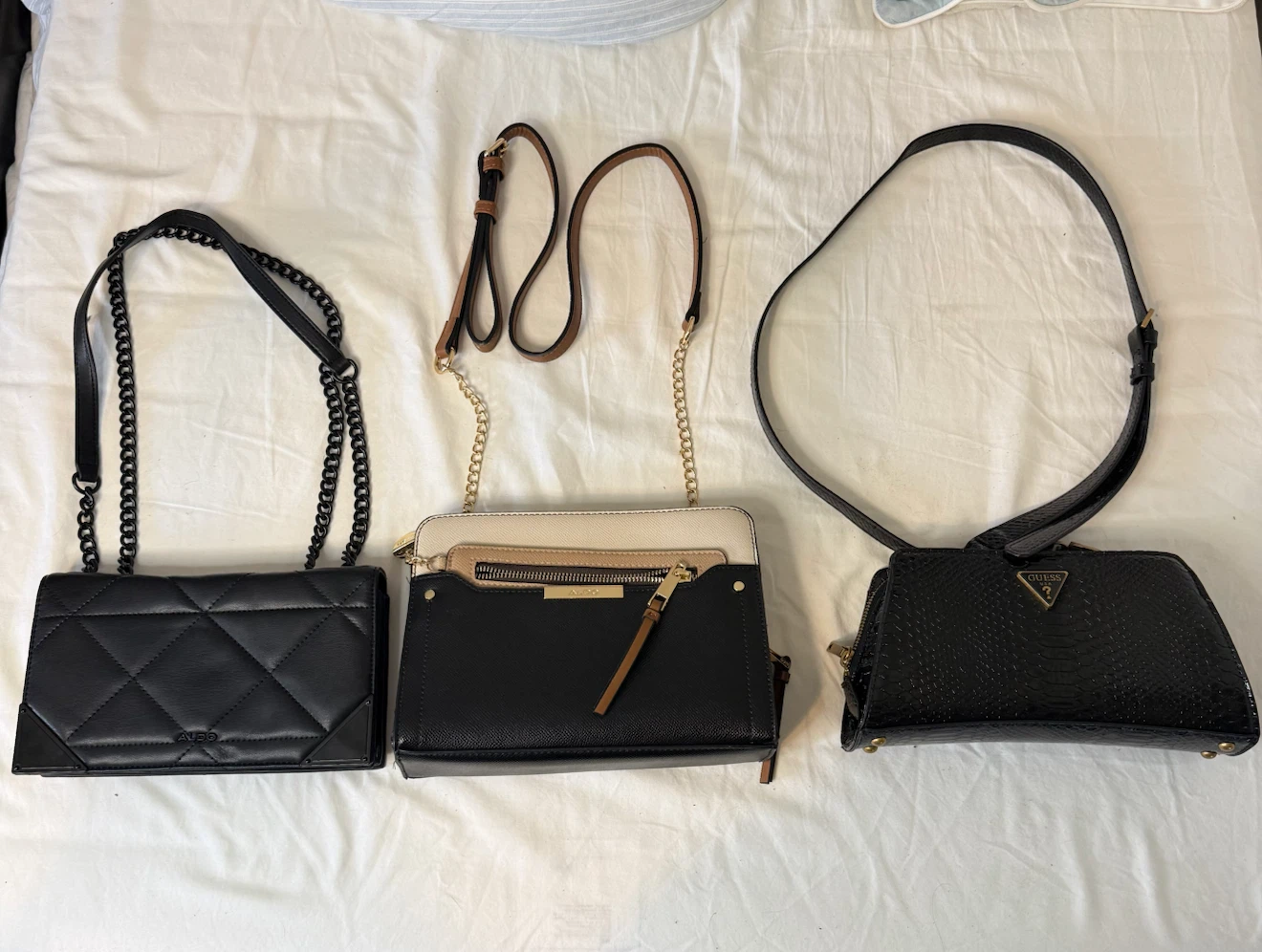 Shoulder bags