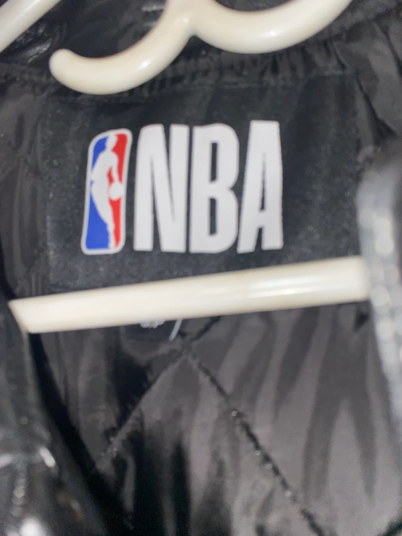 NBA Los Angeles Lakers Varsity Jacket new - photo 2