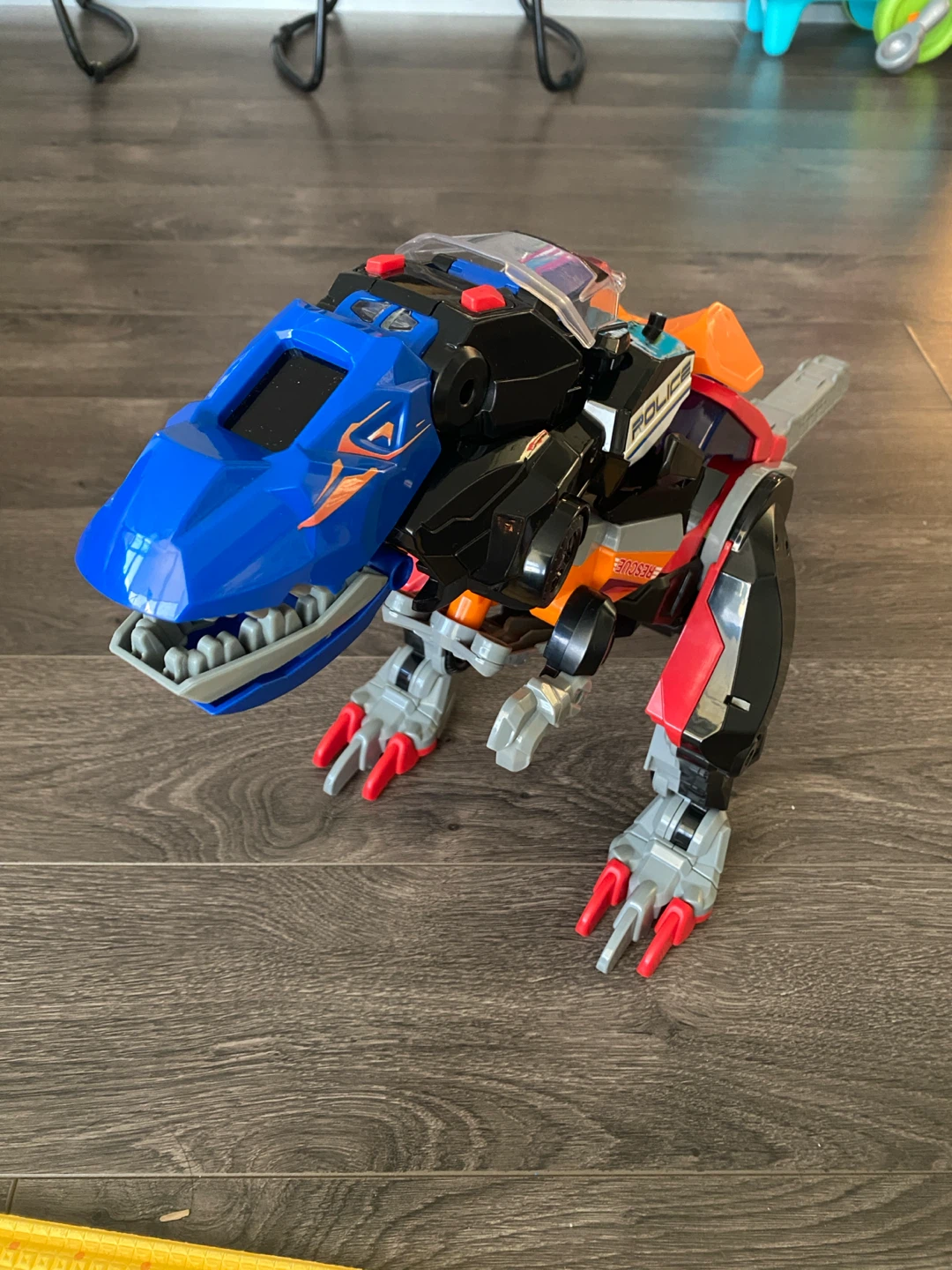 VTech Switch & Go Dinos Transforming Rescue Set