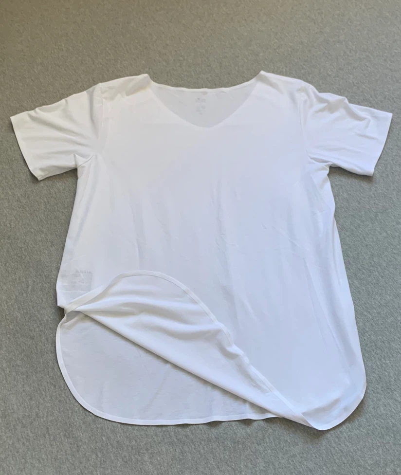 Uniqlo AIRism V-Neck T-Shirt White - Size XS - photo 2