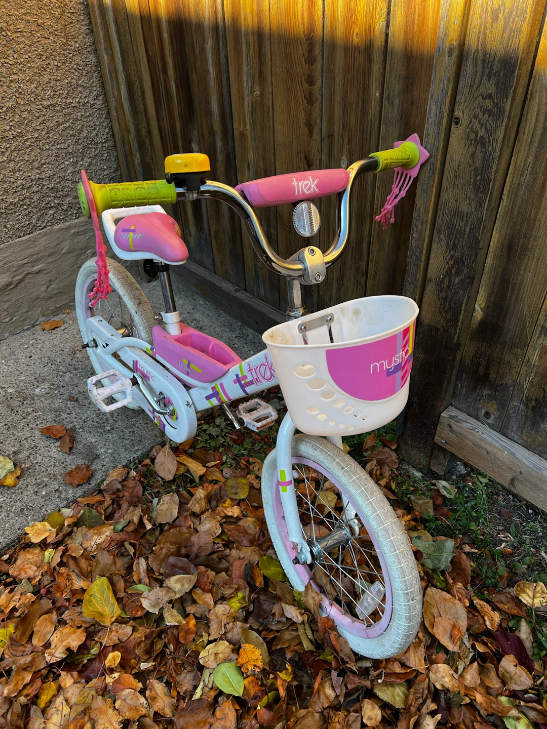 Pink and white Trek Mystic 16 children's bicycle (2015 model)