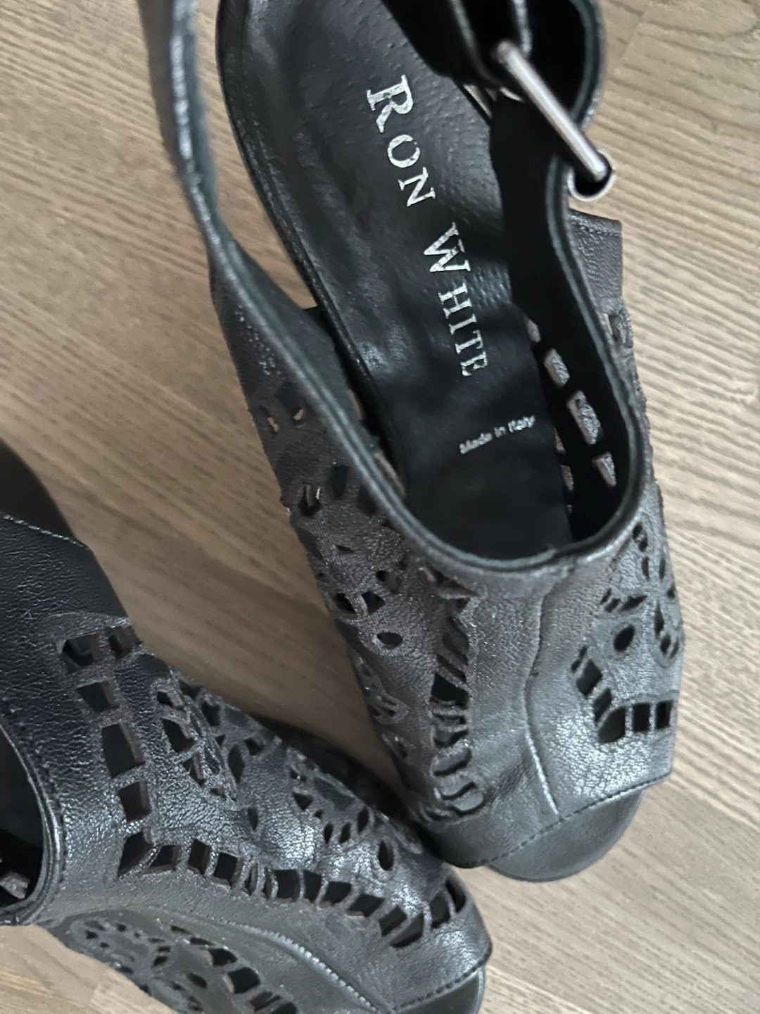 Ron White Black Leather Cutout Heels - photo 2