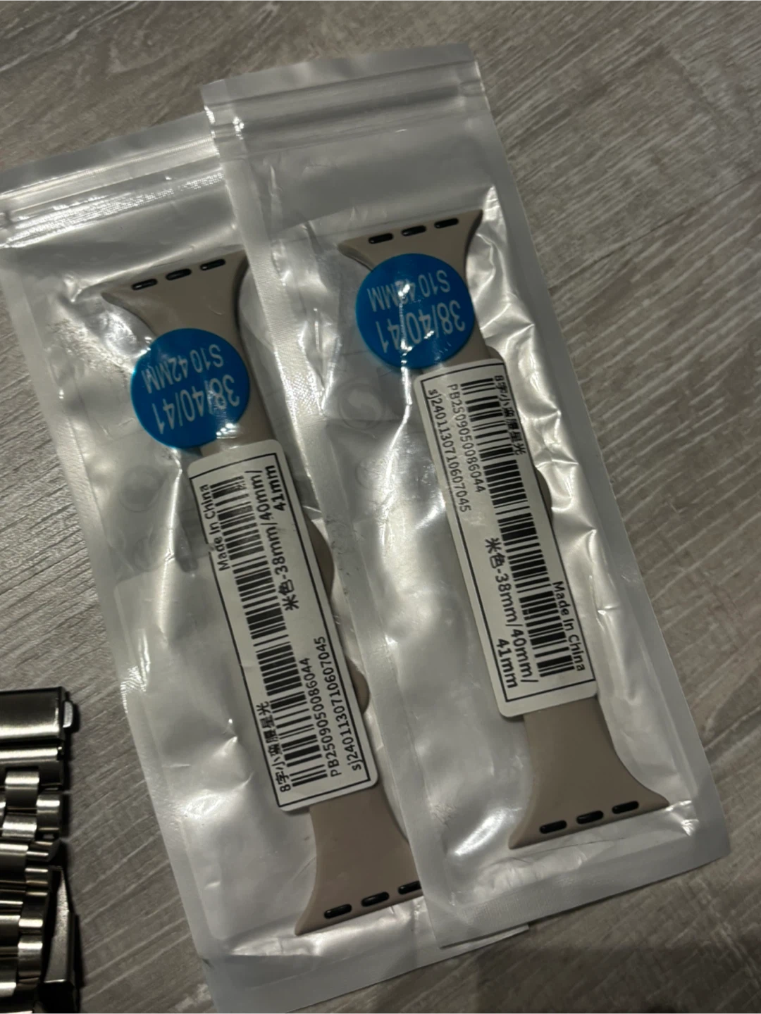 Apple Watch SE (Model A2355) - photo 4