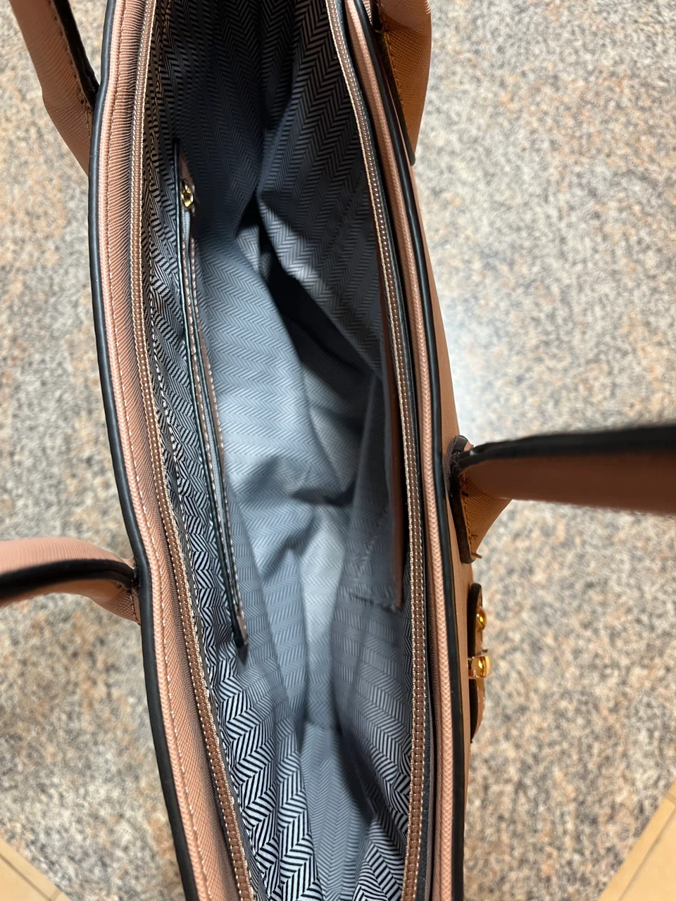 Taupe Saffiano Tote Bag - photo 5