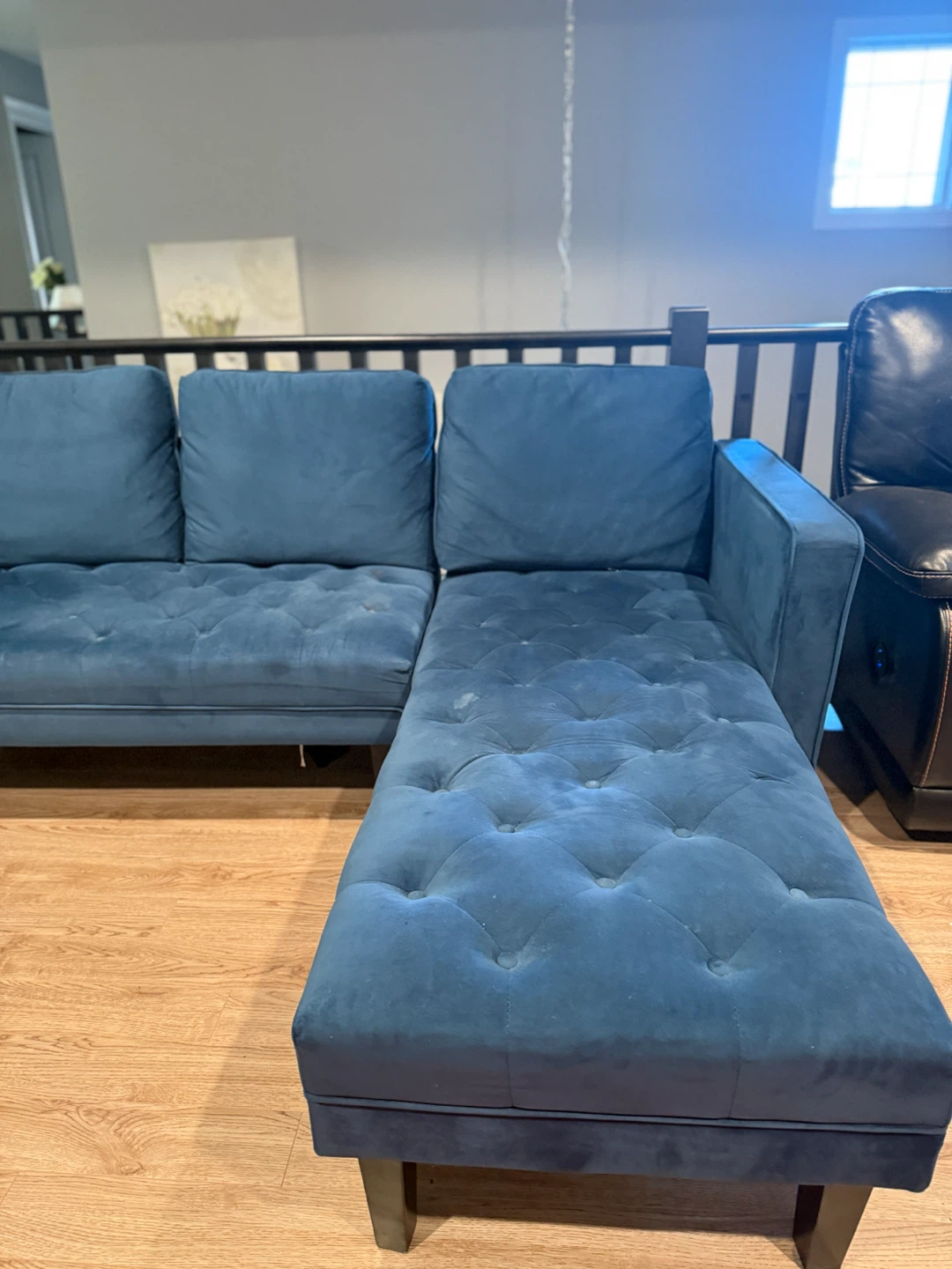 Blue Velvet Tufted Sectional Sofa - photo 2