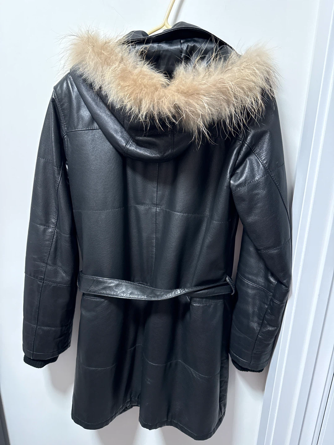 Danier Black Leather Hooded Coat - photo 2