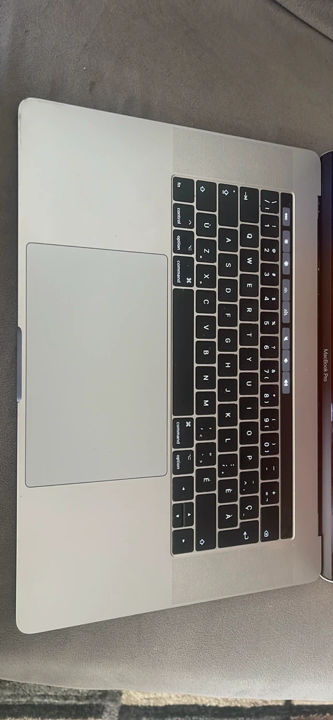 2017 MacBook Pro 15 inch 512ssd 16gb ram - photo 5