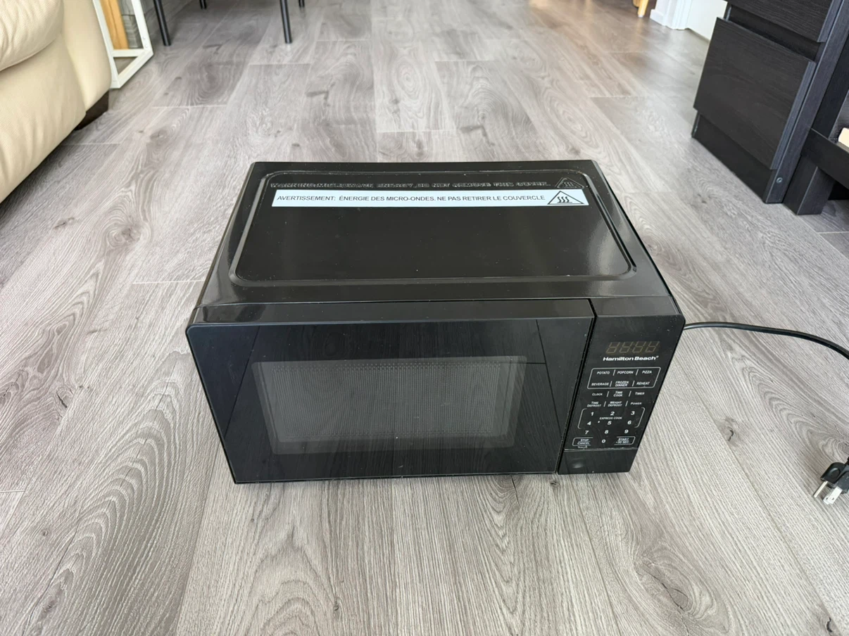 Hamilton Beach Black Microwave