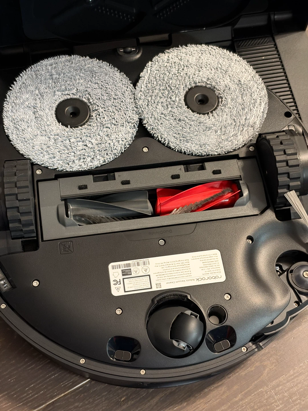 roborock Saros 20 Robot Vacuums and Mop - photo 3