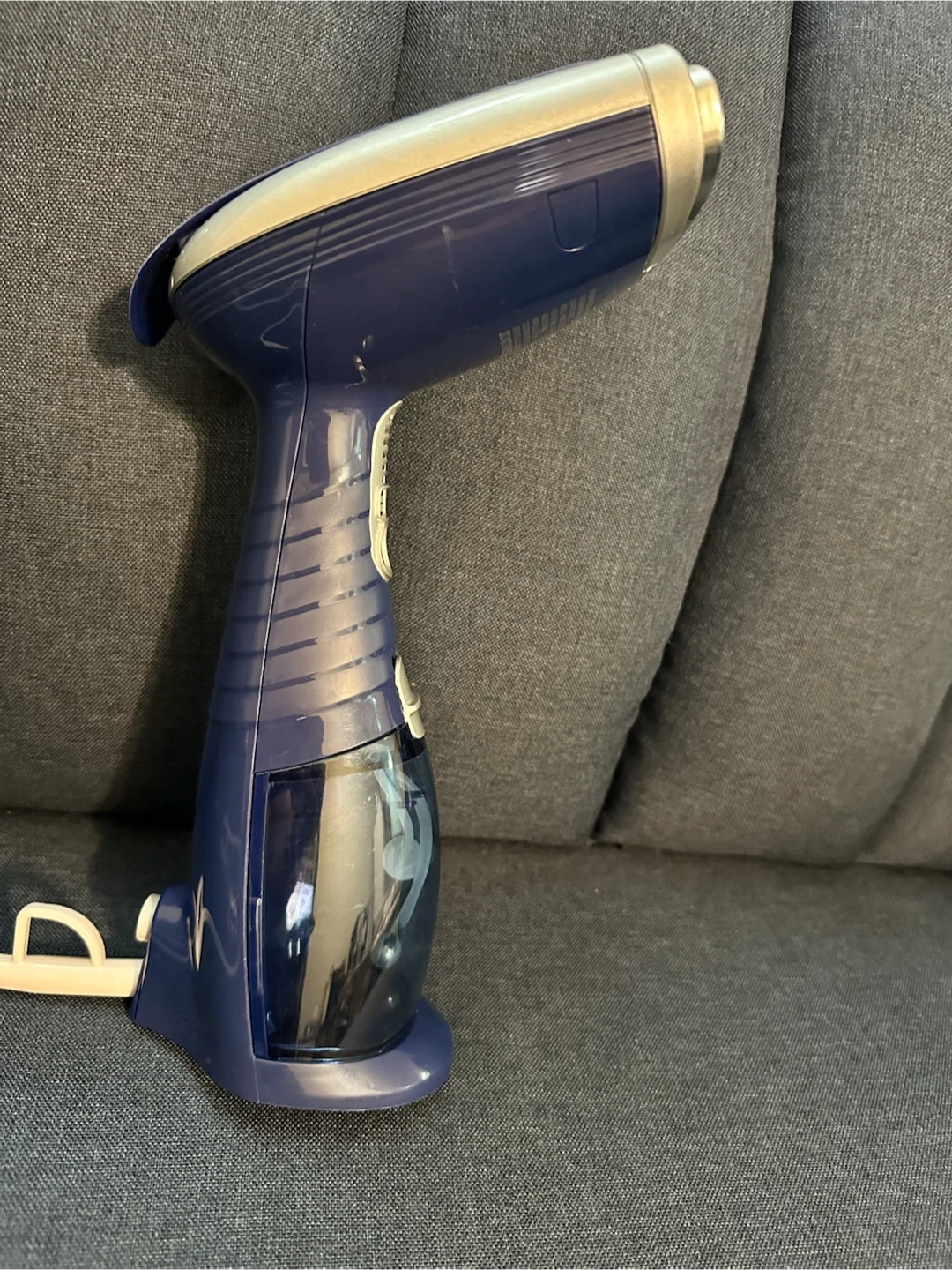 Conair Handheld Fabric Steamer GS38XC - photo 2