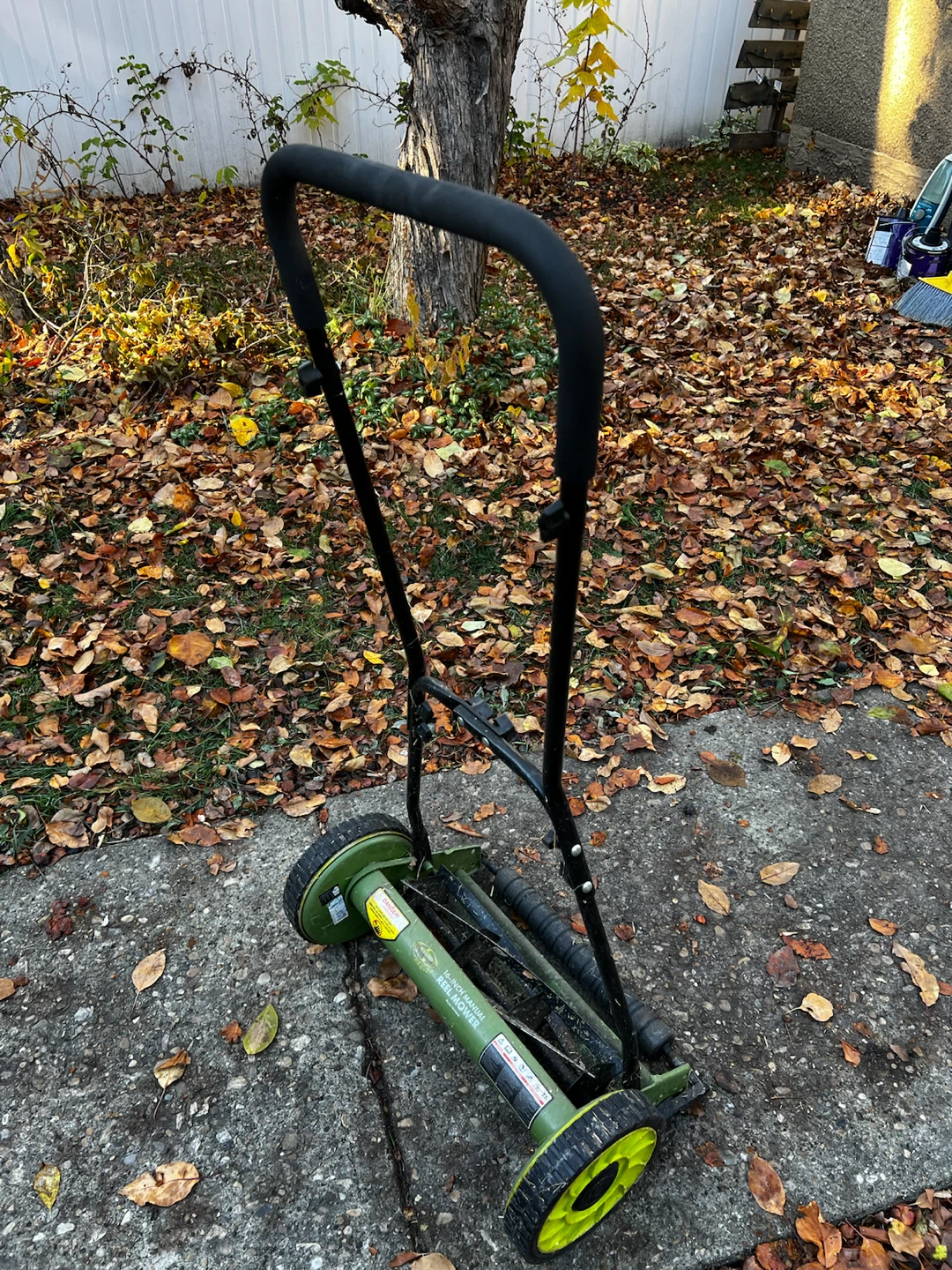 SunJoe 16” manual reel mower
