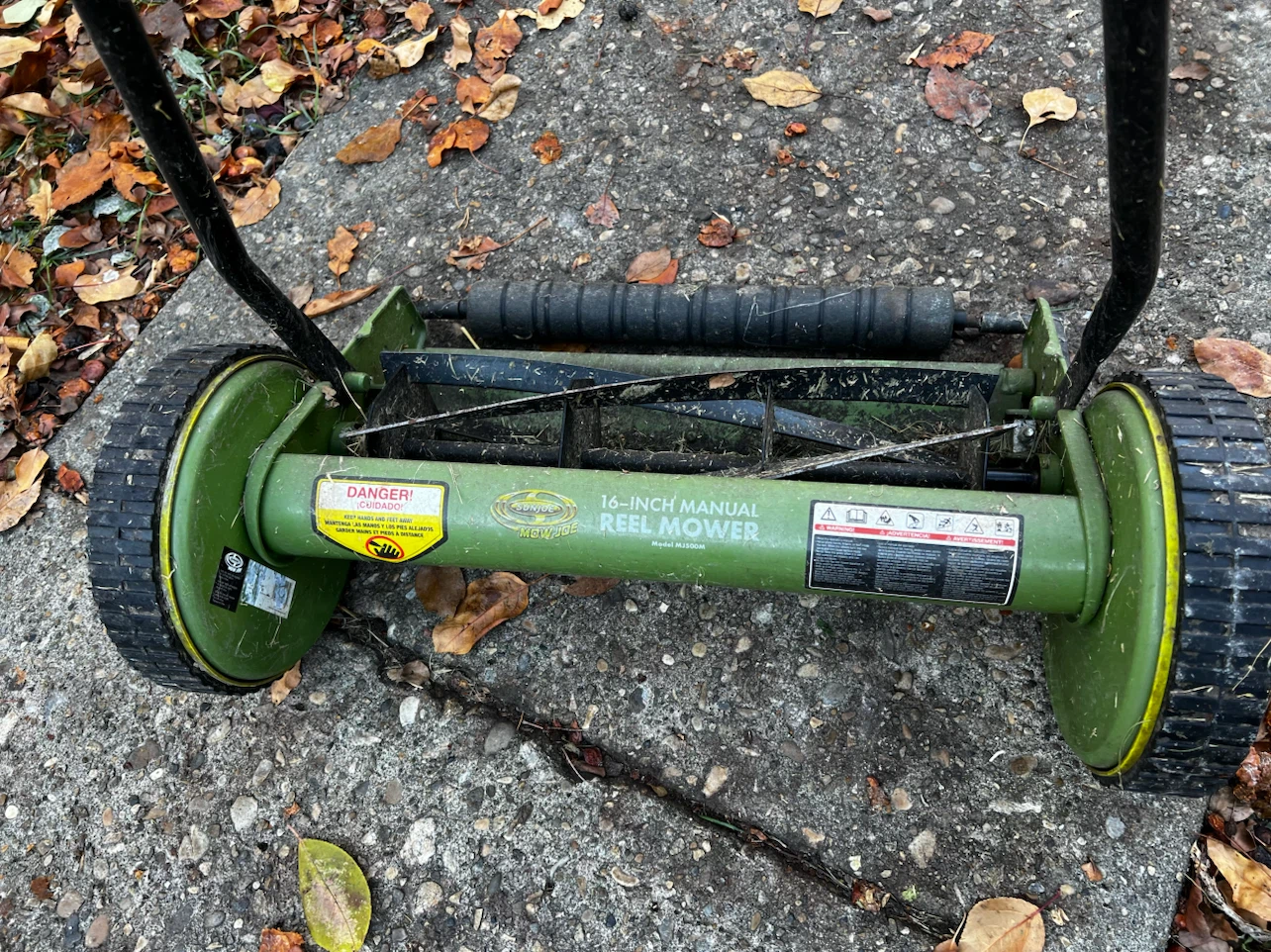 SunJoe 16” manual reel mower - photo 2