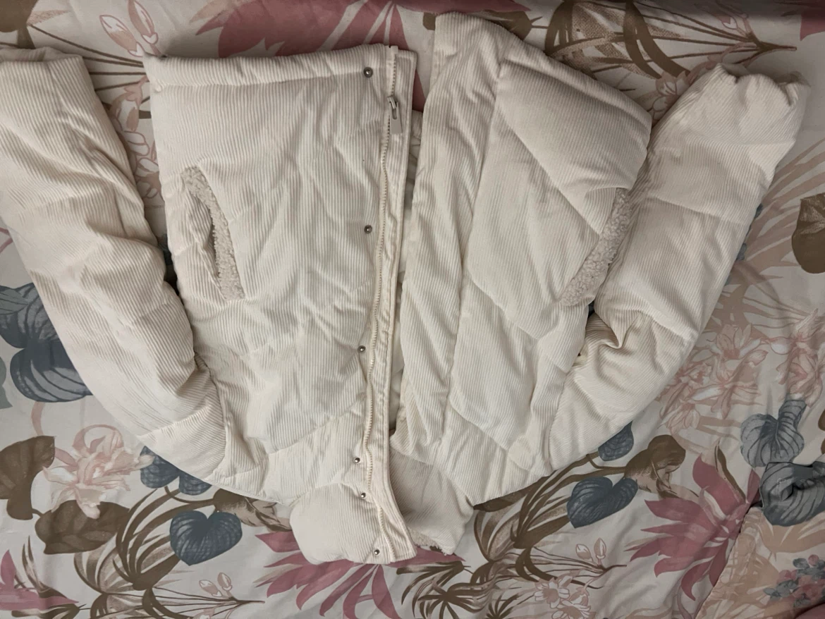 Winter puffer jacket - photo 2