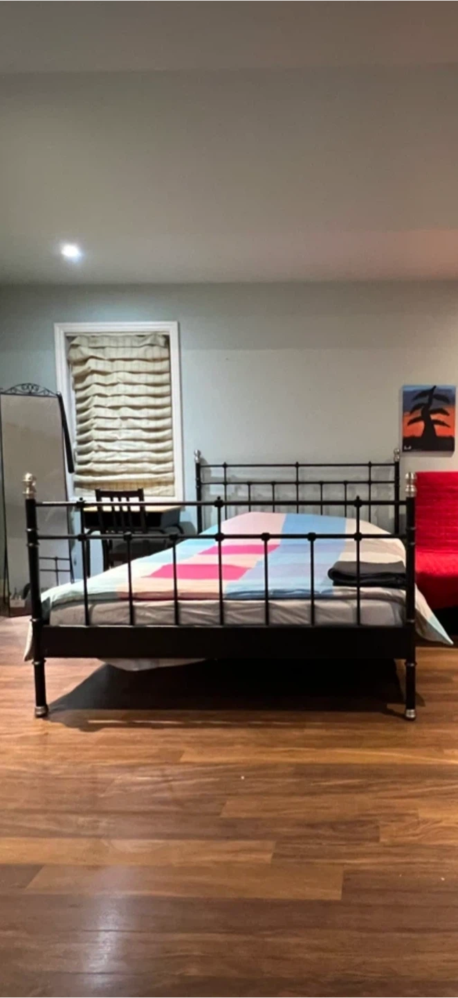 Black Metal Queen size Bed Frame