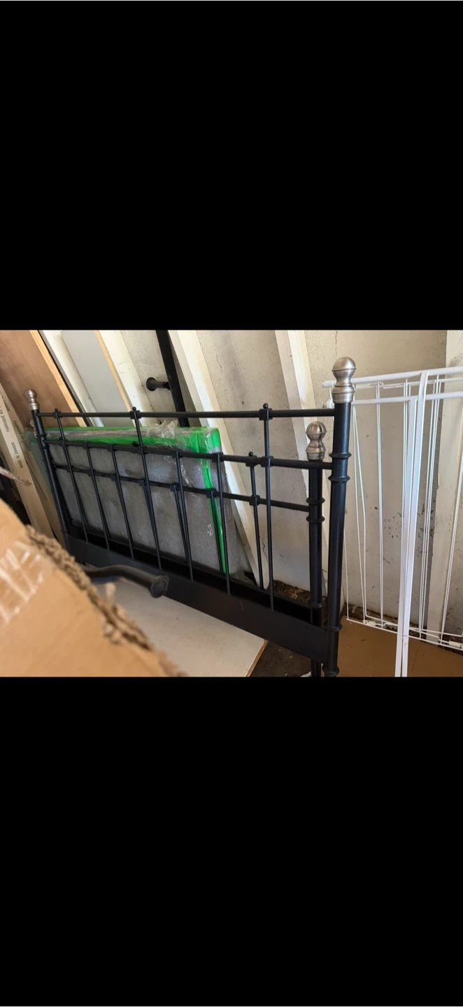 Black Metal Queen size Bed Frame - photo 4