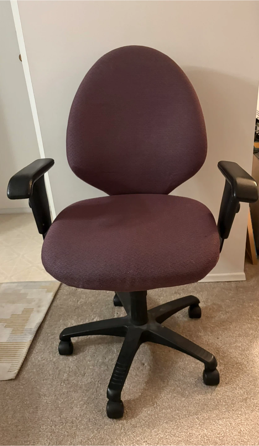 Adjustable Fabric Office Chair - photo 2