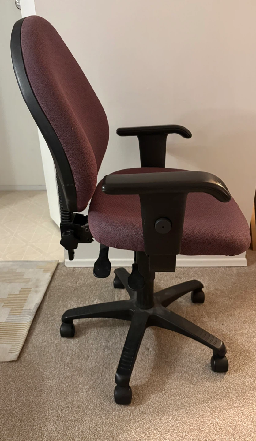Adjustable Fabric Office Chair - photo 3