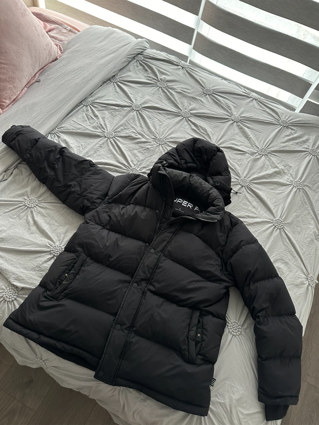 Aritzia The Super Puff Jacket - Black - Size L
