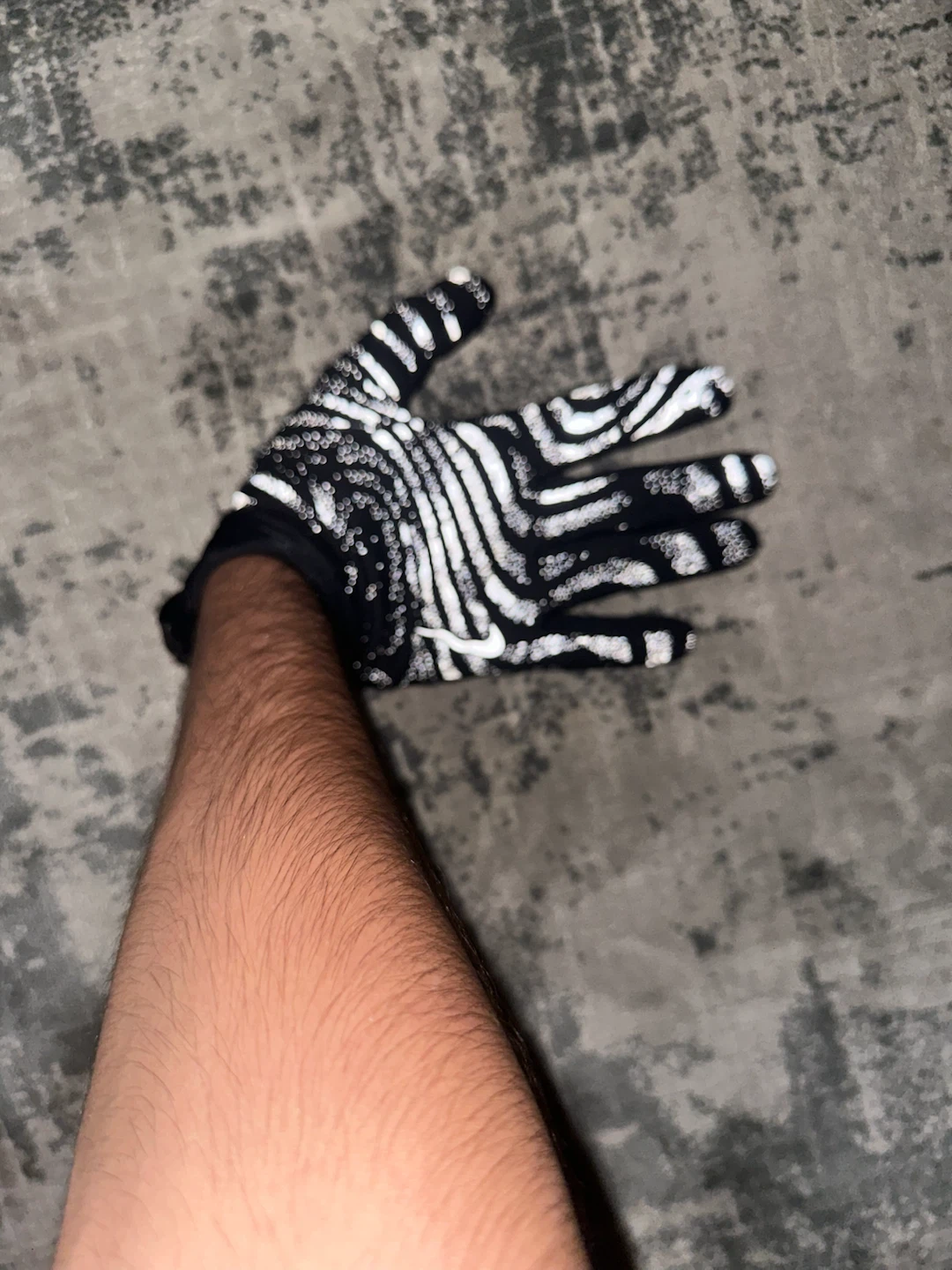 Nike Running Gloves with Reflective Print - photo 3