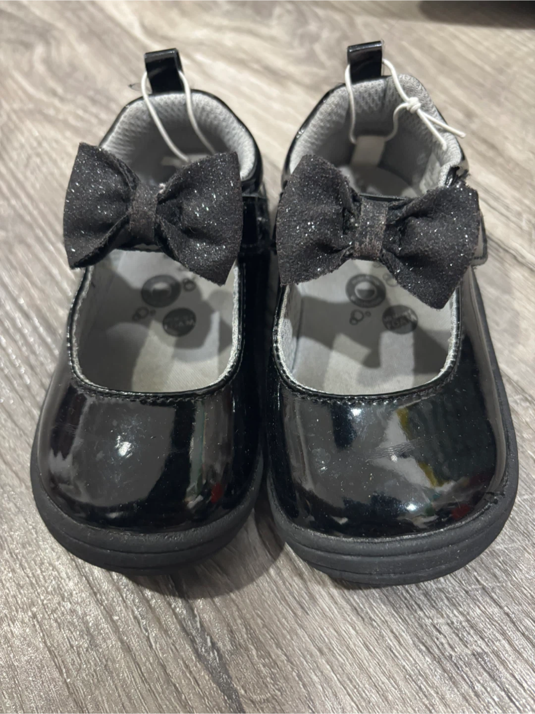 Stride rite black shoe for baby girl