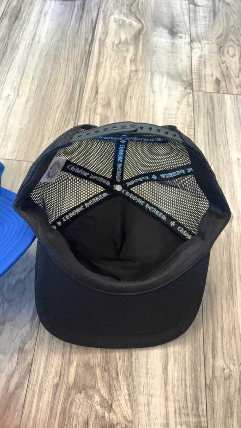 Chrome Hearts Trucker Hat Black - photo 2