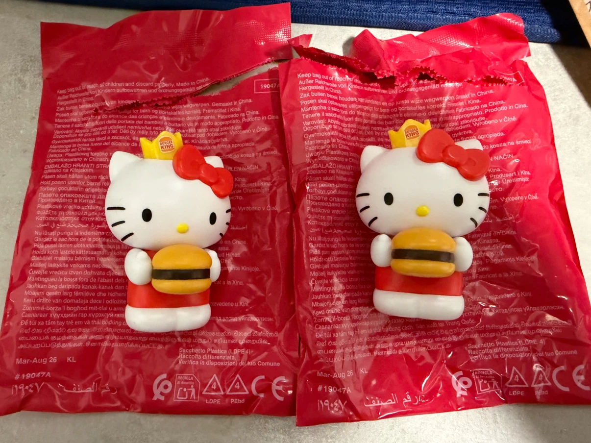 Looking to trade for kuromi or cinnamoroll!