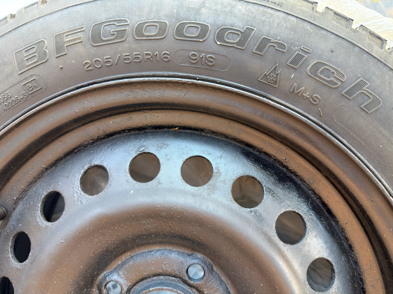 BFGoodrich 205/55R16 Winter Tire with Rim - photo 3