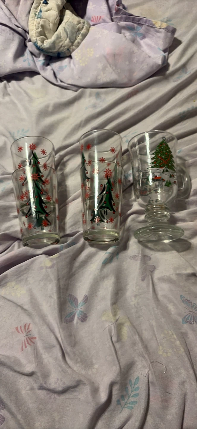 Set of 5 Christmas Glasses