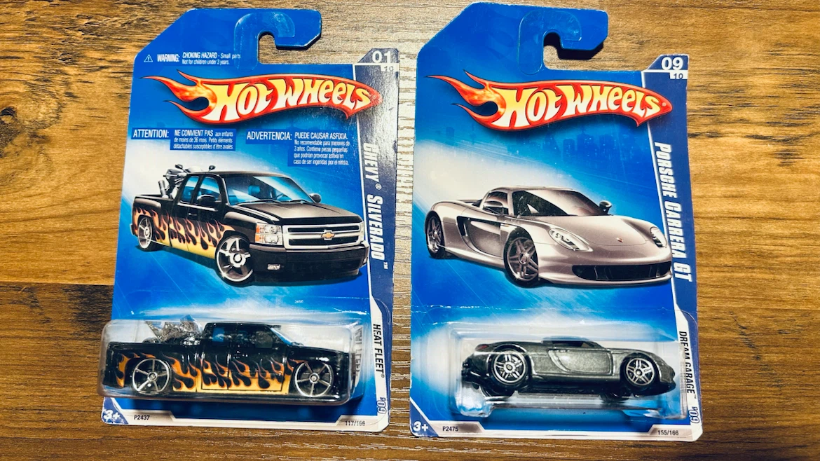 2009 Hot Wheels Chevy Silverado & Porsche Carrera GT – Sealed