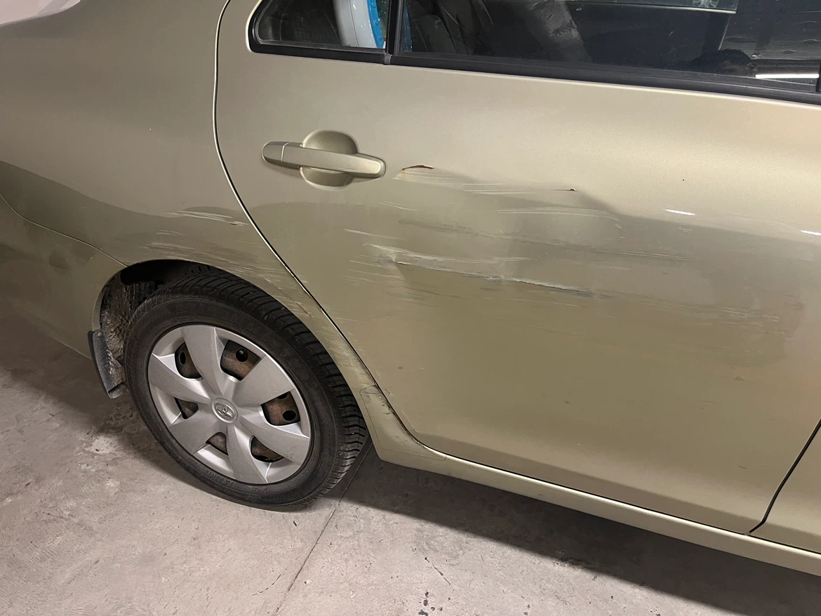2007 Toyota Yaris Sedan (Low Kms) - photo 5