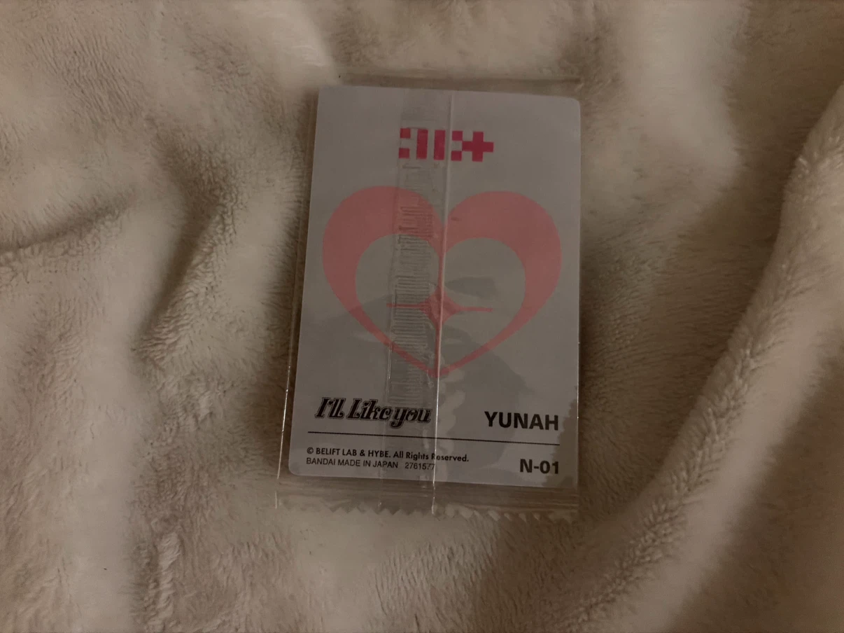 official exclusive illit yunah 'ill like you' photocard - photo 2