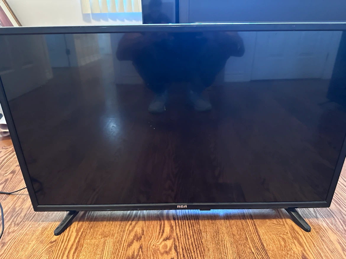 RCA 39” LED Flat Screen TV