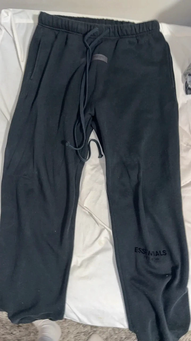 Essentials Fear of God Hoodie and Sweatpants Set - photo 2