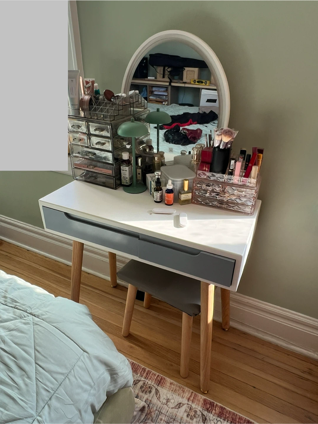 Modern Vanity Table with LED Mirror and Stool - photo 5