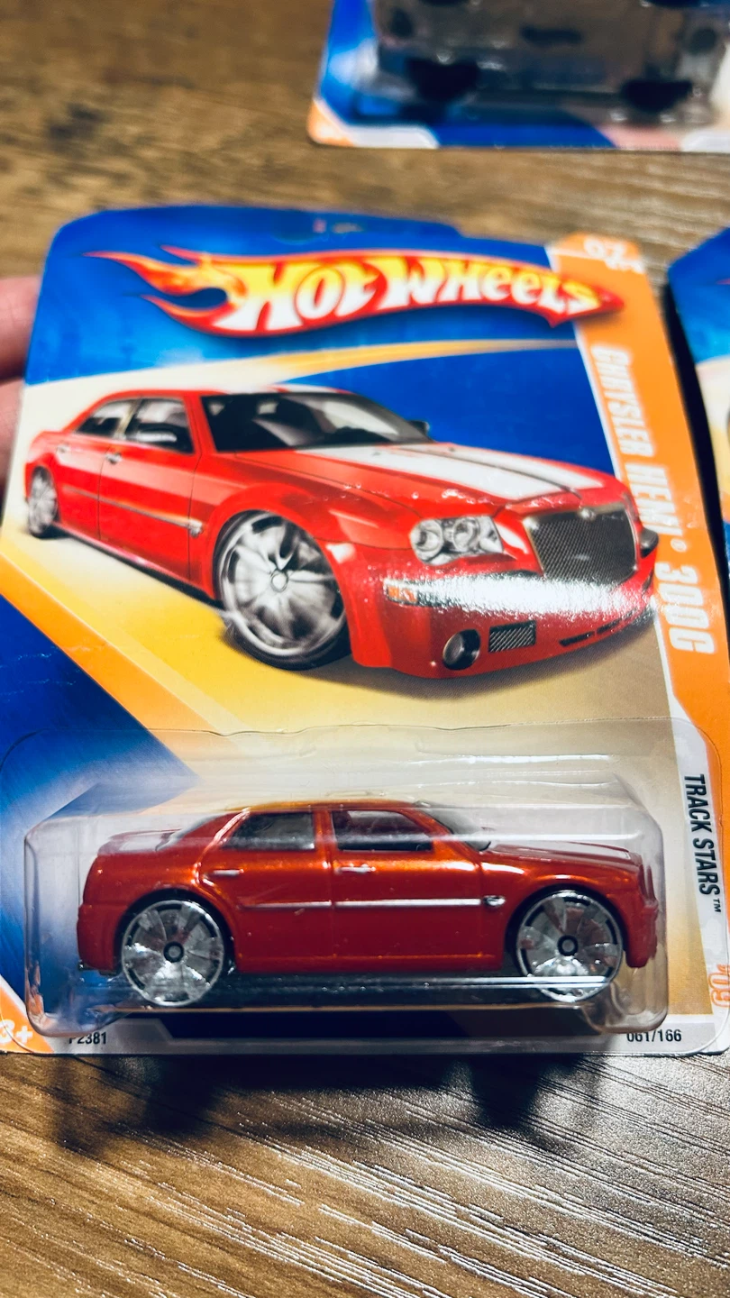 2009 Hot Wheels Lot of 4 – Buzz Bomb, Reverb, Chrysler Hemi - photo 4