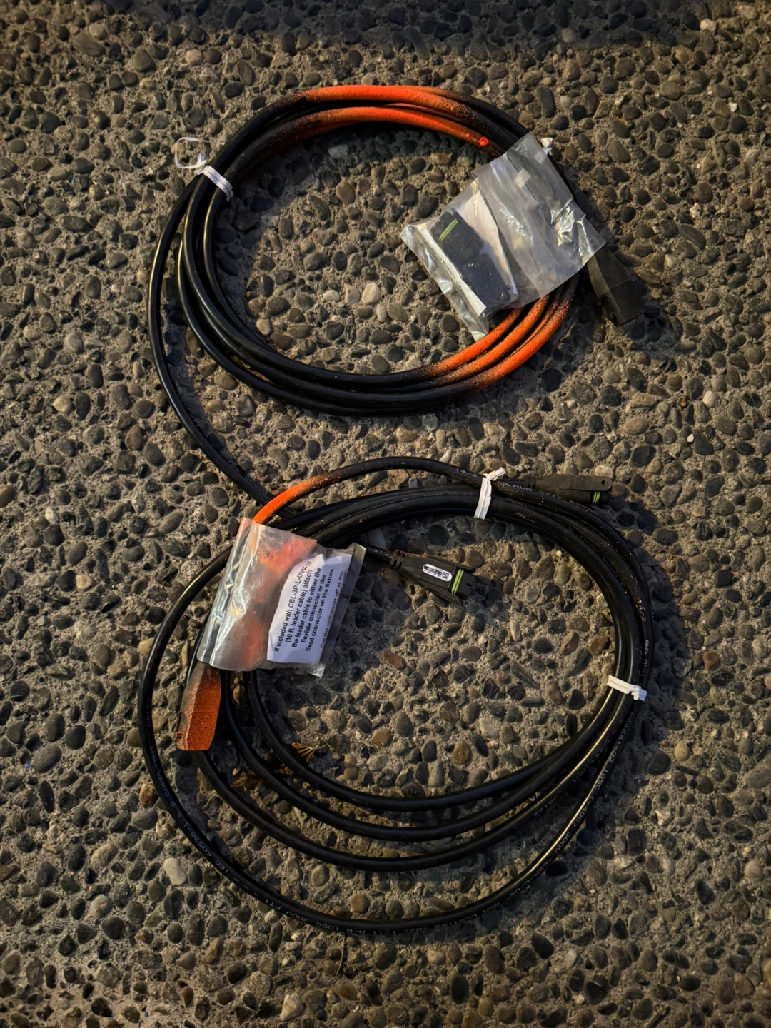 Two 10ft CBL-3P-L-UNV-10 Power Cables - photo 2
