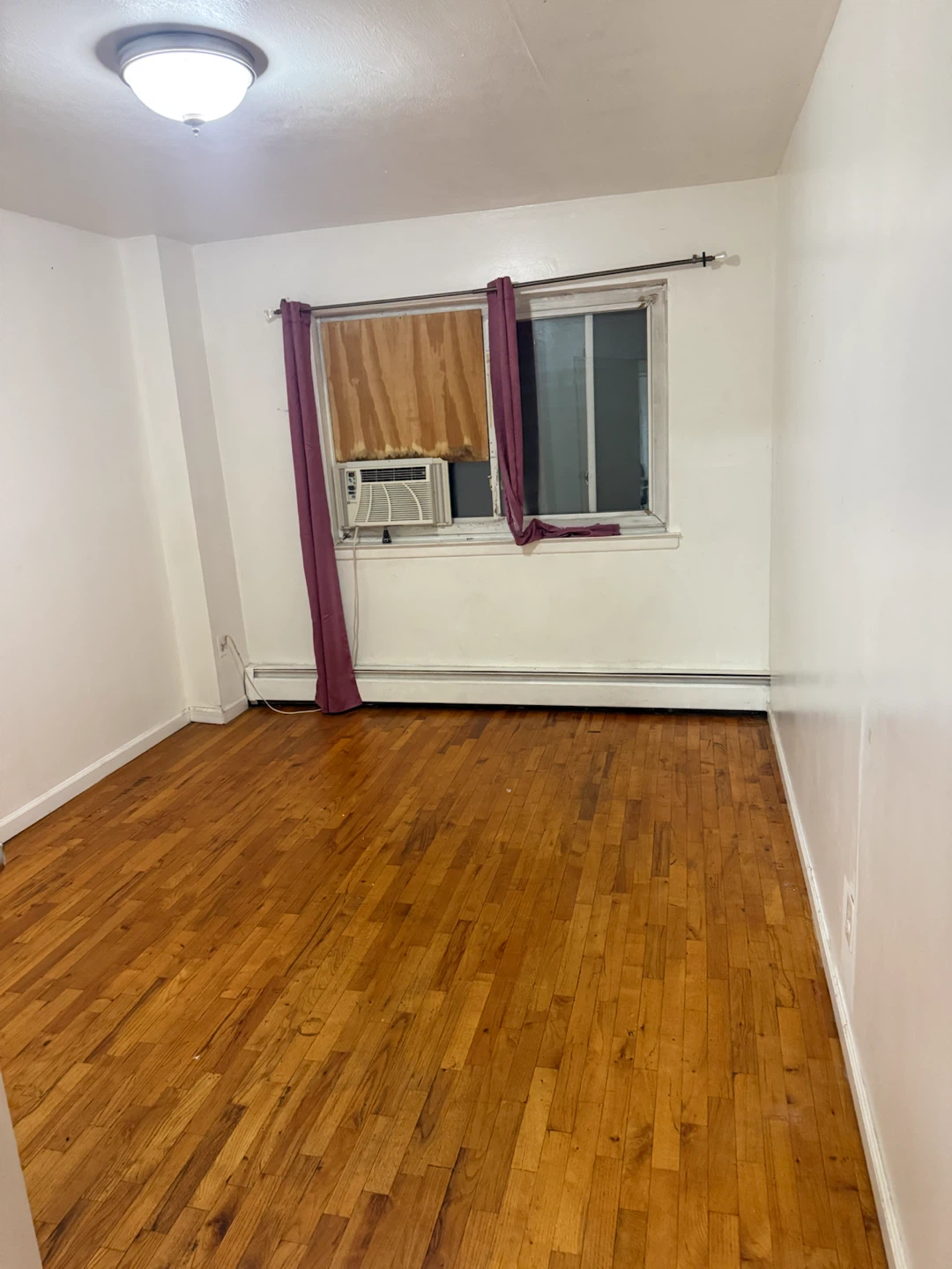 Unfurnished Apartment Room Rental