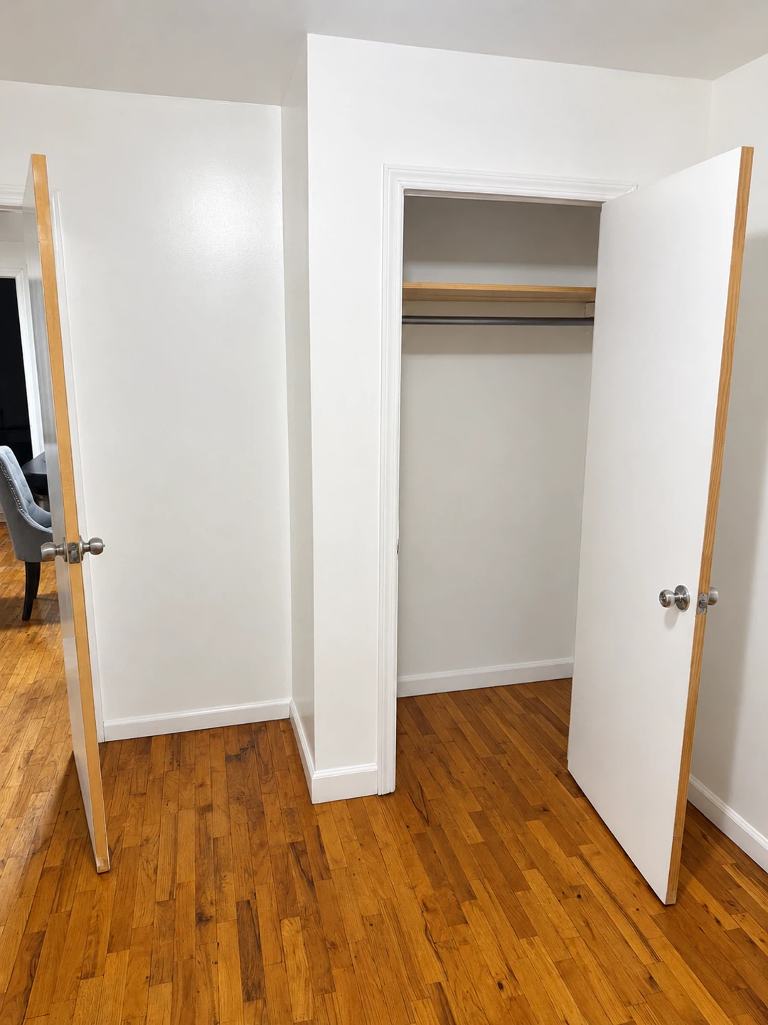 Unfurnished Apartment Room Rental - photo 3