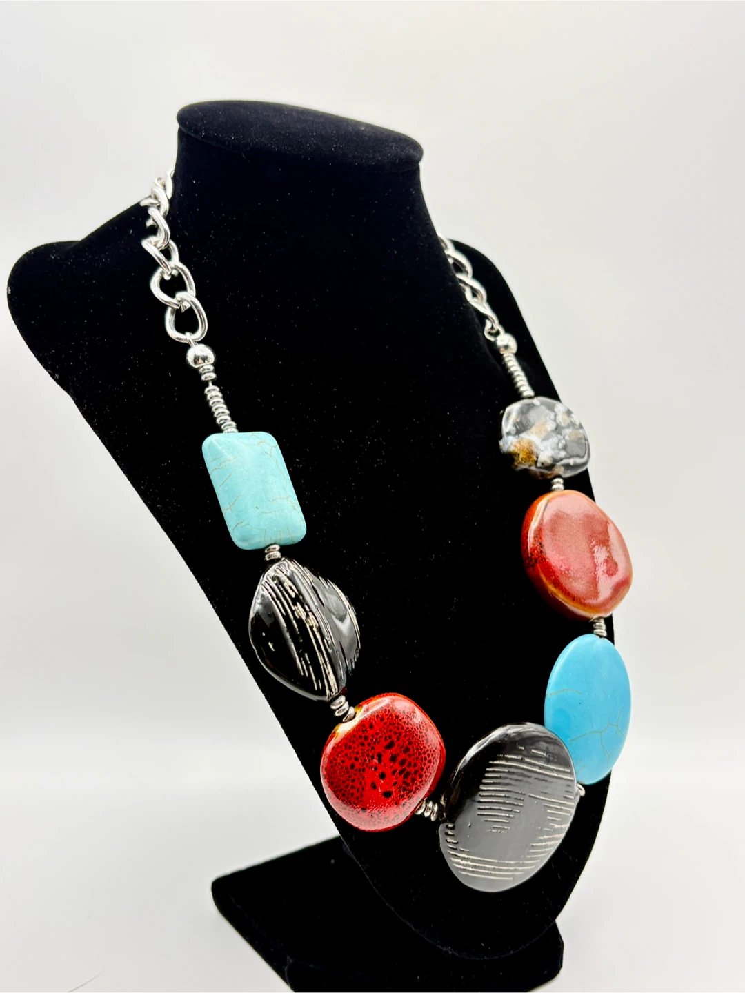 Multicoloured Beaded Statement Necklace - photo 2