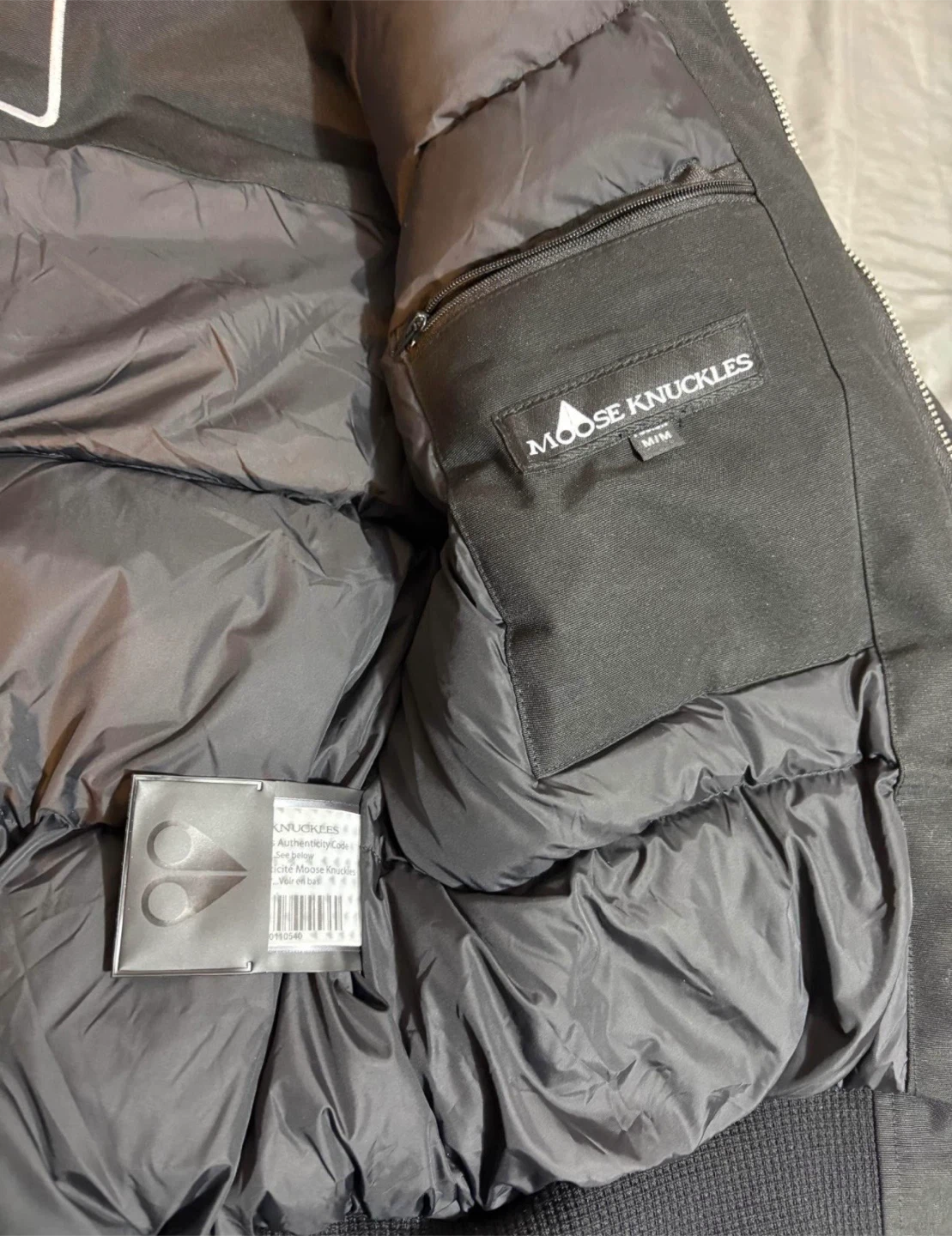 Moose Knuckles Down Jacket - Black - Size Medium - photo 4
