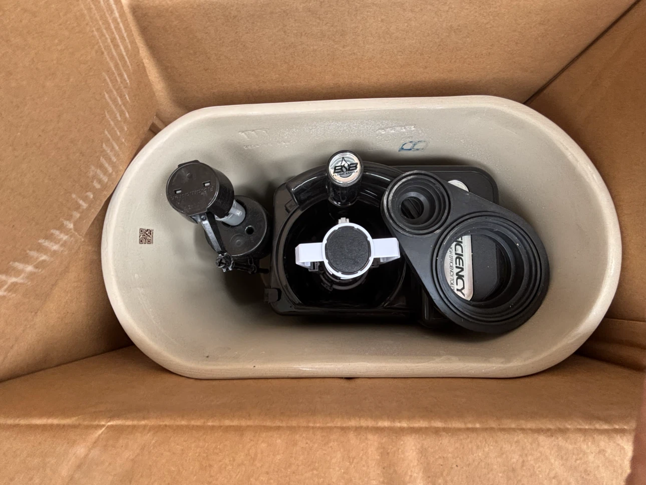 Hennessy & Hinchcliffe Proficiency Toilet Tank N7715T - photo 2