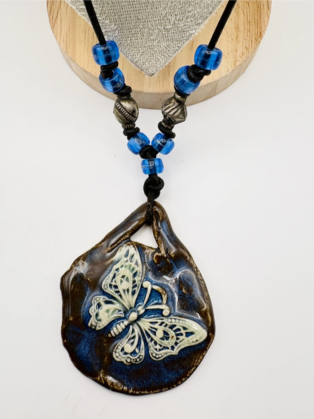 Vintage Renata Podlog Ceramic Butterfly Pendant Necklace - photo 2