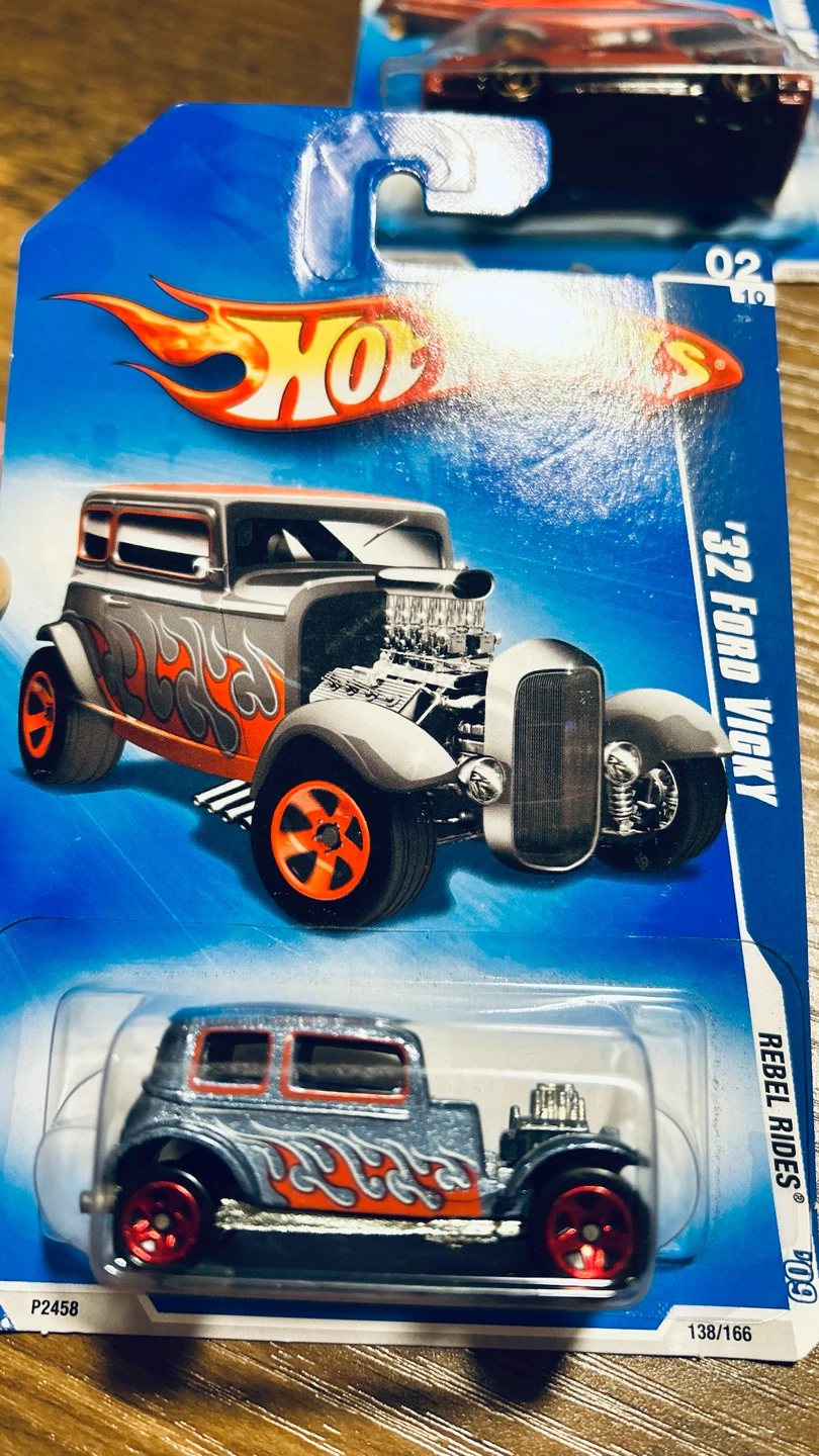 2009 Hot Wheels Lot of 4 – Buick Grand National, ’32 Ford Vicky - photo 4