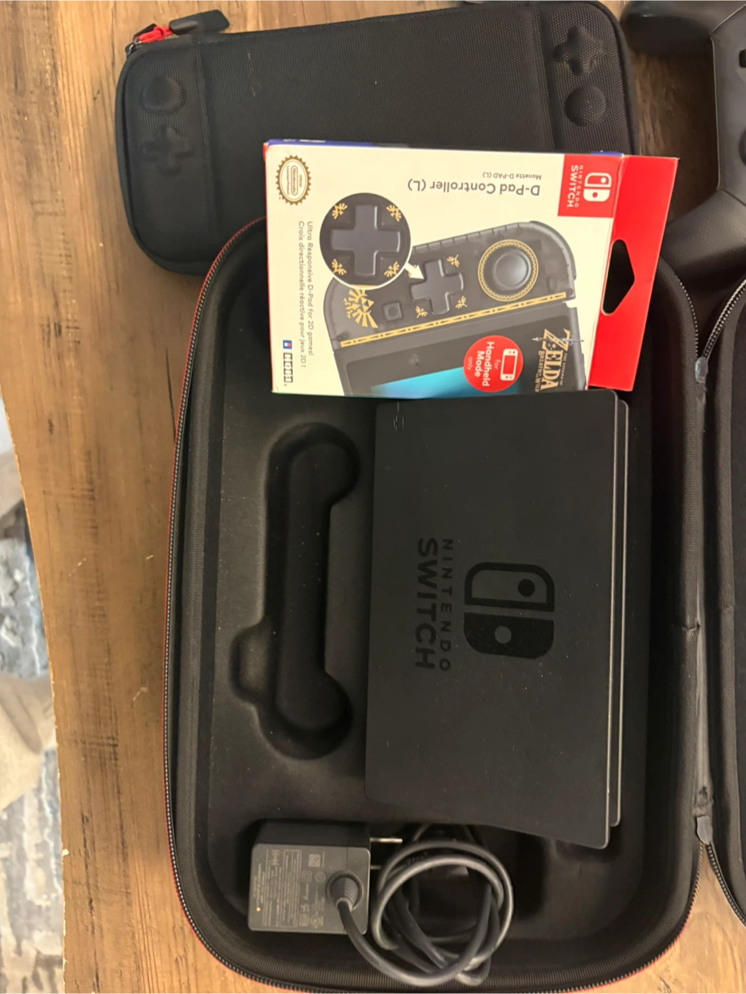 Nintendo Switch Console with Tomtoc Case and Extras - photo 5